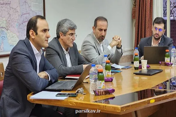 دعوت بی پاسخ تأمین اجتماعی در نشست بیمه الزامی رانندگان پلتفرمی